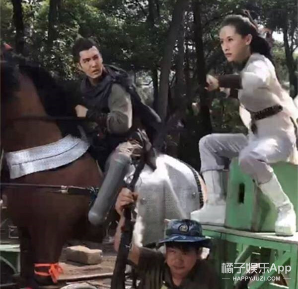 什么|马戴美瞳画眼线？太子妃升职记的马后期合成，骑马戏都是这么拍？！