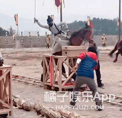 什么|马戴美瞳画眼线？太子妃升职记的马后期合成，骑马戏都是这么拍？！