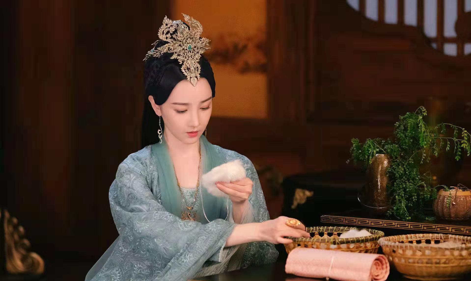 惊艳!《斛珠夫人》缇兰跳舞好美,身体软如云絮,双臂柔若无骨_陈小