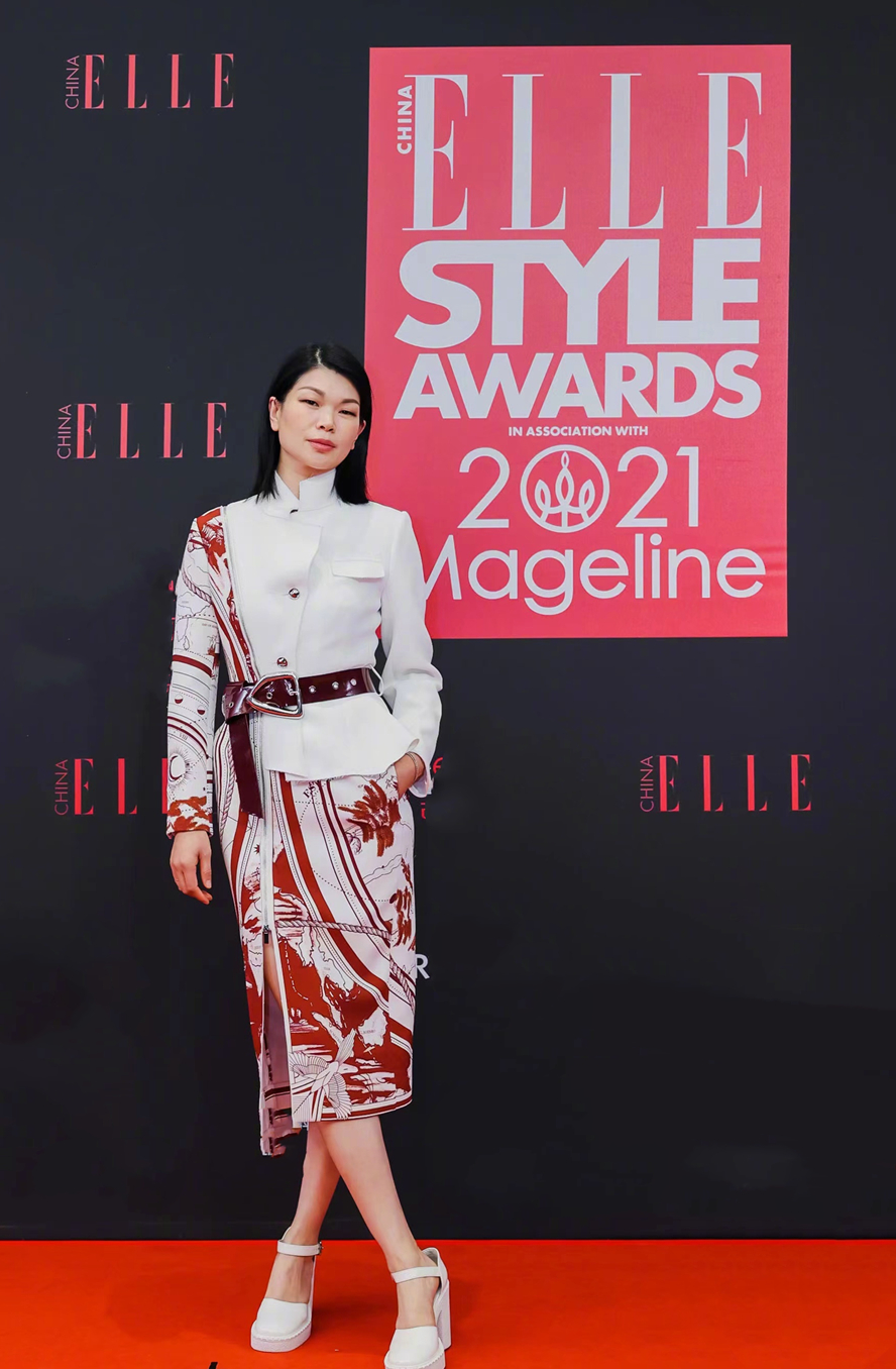 时装 75位明星的ELLE时装造型,王源、热巴,关晓彤,身心造型惹人爱