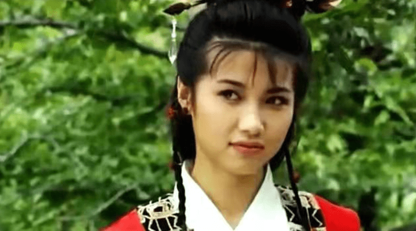 因为|演技封神的颜丙燕，如今几乎不见踪影，孤身一人十分潇洒！