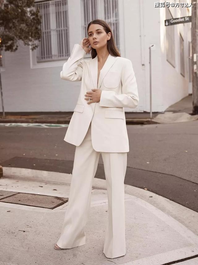 上衣 西裤可以说是时髦宝藏单品，拉腿藏肉百搭样样行。