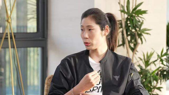 联赛|可叹！为什么朱婷有伤不治！排协撒手不管在等她自愈吗？