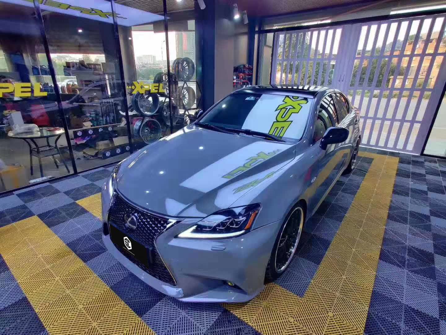 雷克萨斯is:sc改色膜水晶纳多灰