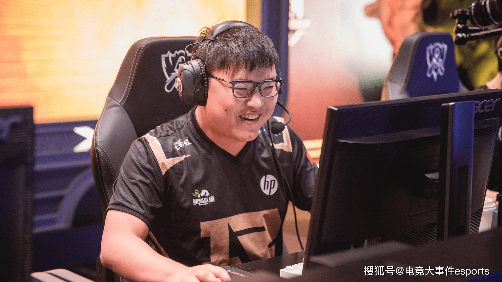 Knight|转会期连丢两条大鱼！BLG打造银河战舰被联盟叫停，合同有问题？