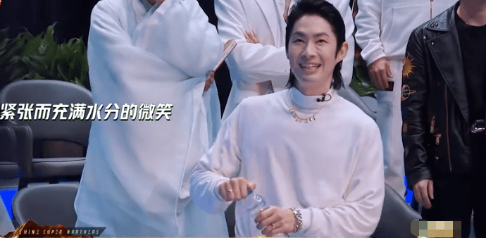 治愈|《追光吧！》，是张卫健、吴镇宇们给自己的一次“去油治愈”之旅