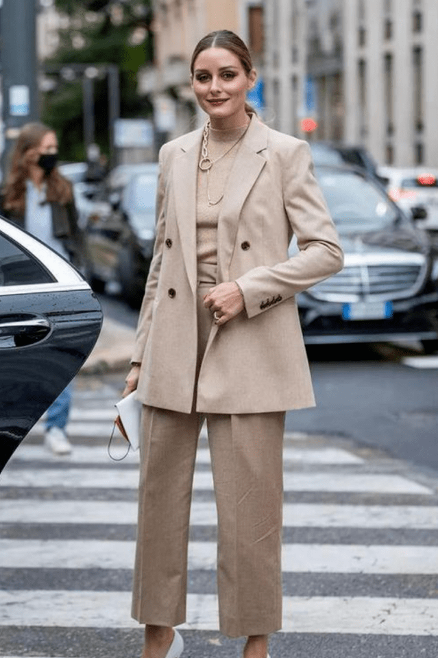 毛衣 比驼色更好穿,今年冬天“奶茶色”火了!