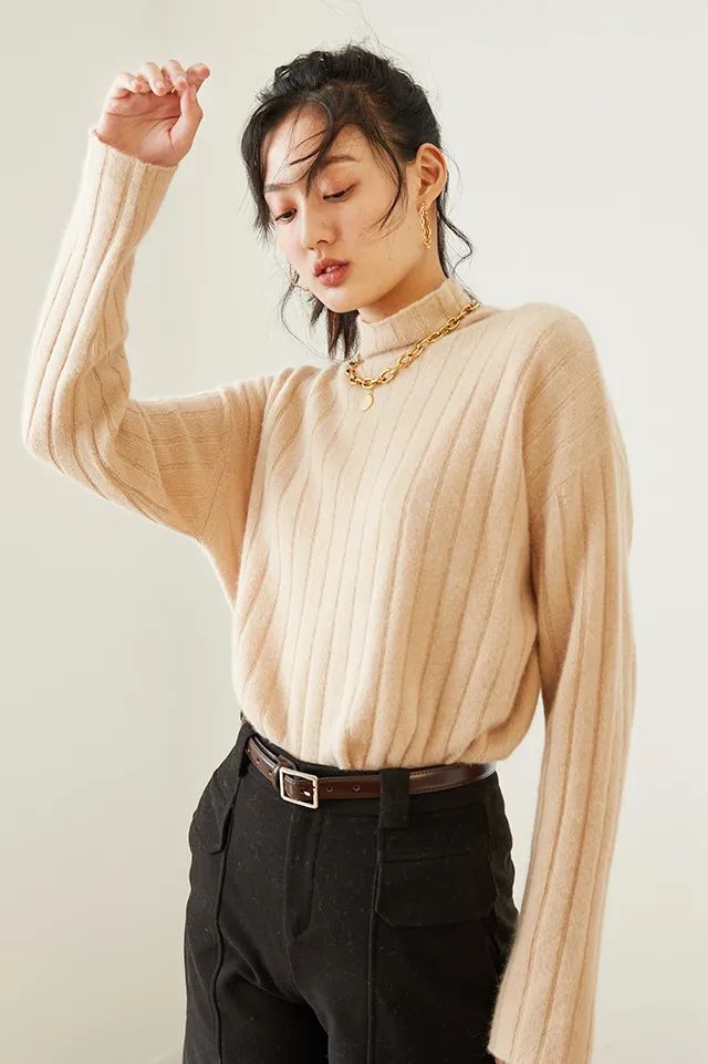 毛衣 比驼色更好穿，今年冬天“奶茶色”火了！