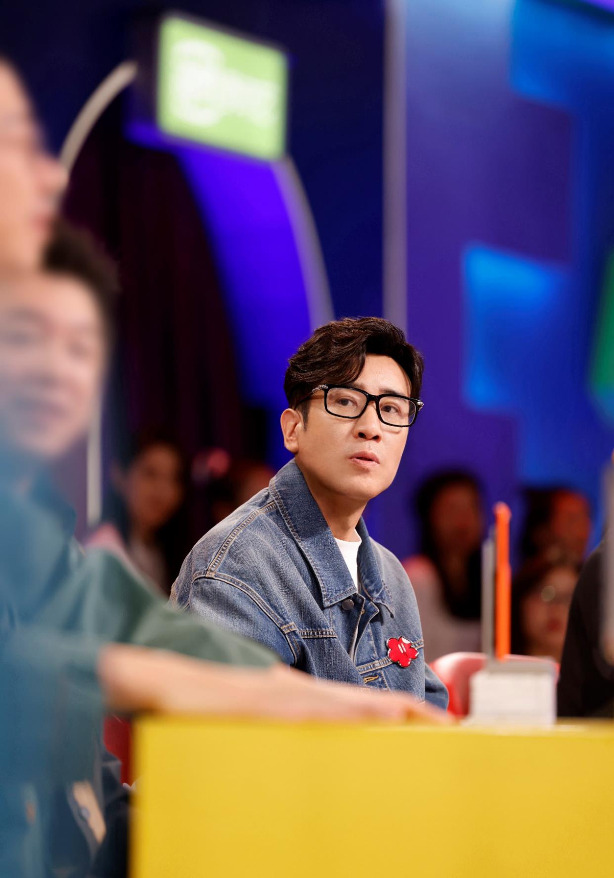 于和伟|《一年一度喜剧大赛》导师阵容强大，于和伟怀揣真诚未来可期