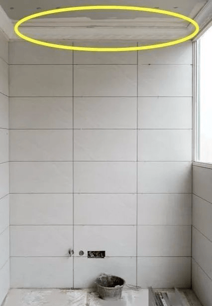 阳台不吊顶,却让师傅走圈石膏线:空间拔高5公分,关键还不费钱