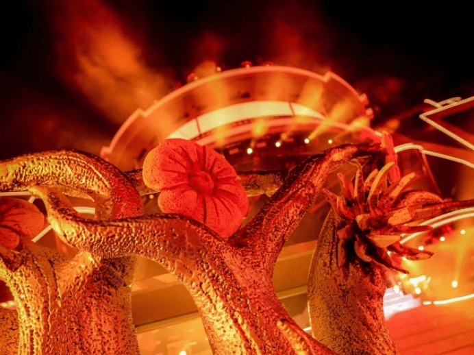 舞台|华晨宇火星演唱会预热，主舞台多视角呈现，打造火星上的音乐家园