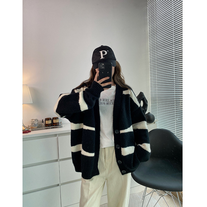 呢子 精致显瘦的设计就是秋冬服装穿搭最大的优势。