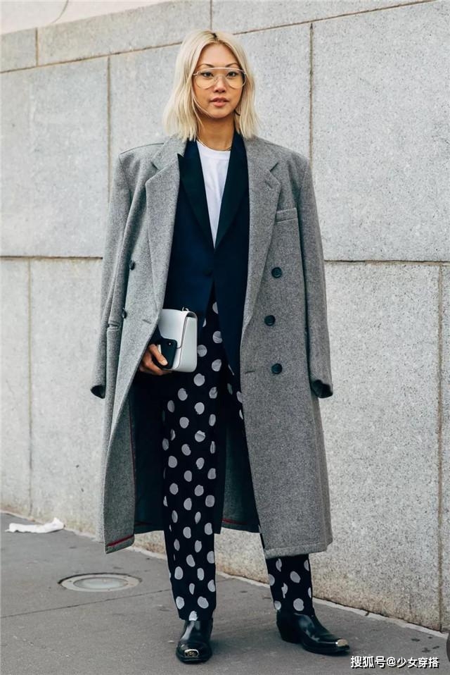 配饰 会穿和不会穿的女人区别有多大?看这4点就明白了,一般人装不来