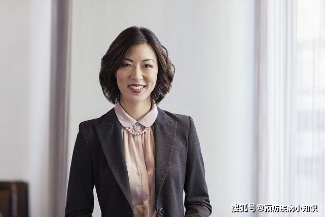 手脚|手脚若出现这3个异常，恐是被肝硬化“盯上了”，多留心