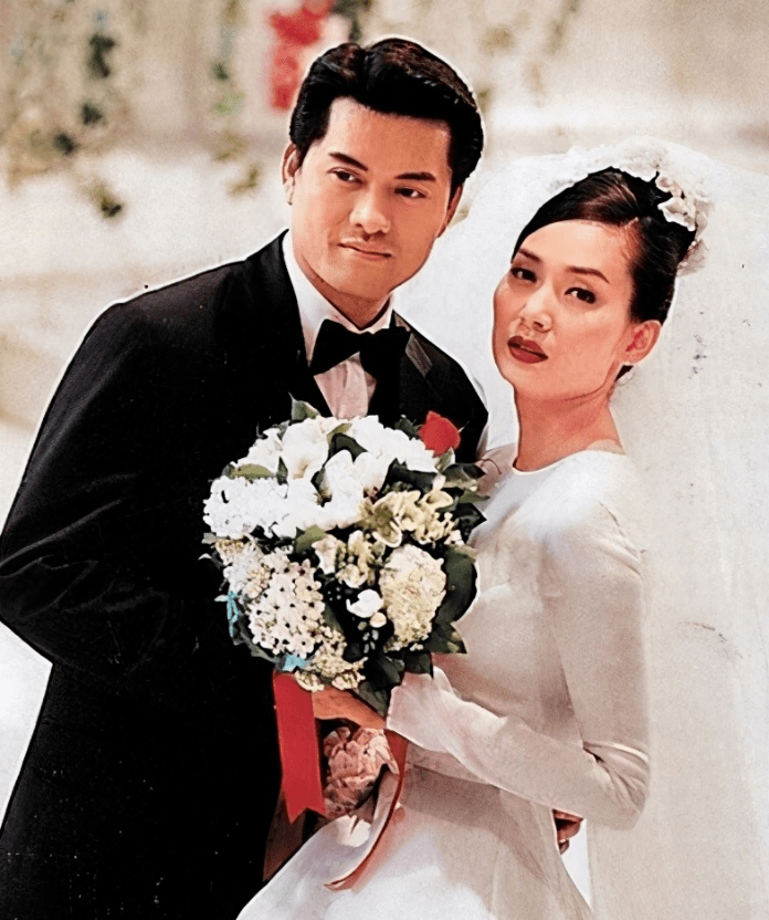谭耀文的老婆结婚照图片