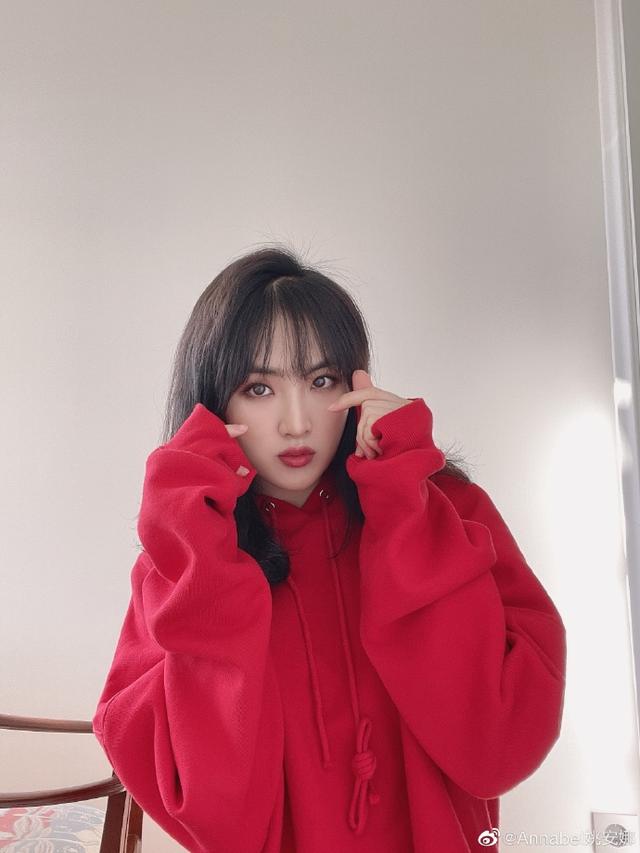 什么|庆祝姐姐回国，70个字写错三个，姚安娜蹭热度还是真关心？？