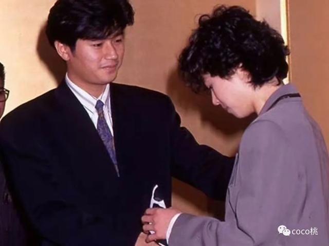 发现这不过又是近藤真彦的一次自我洗白之举,不仅直接表示不会结婚,还