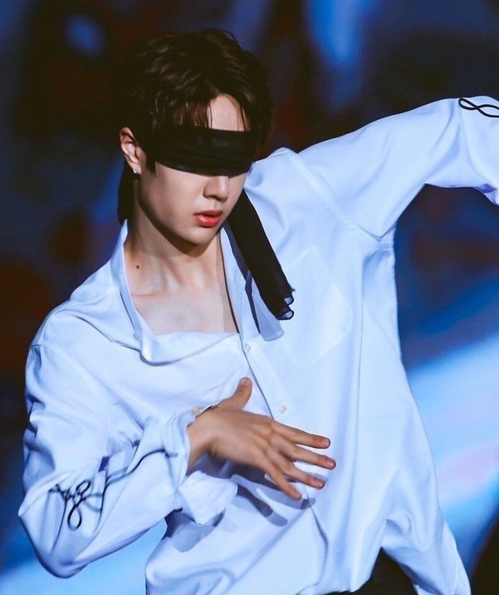 因为|王一博看起来那么好，真的只是人设吗？