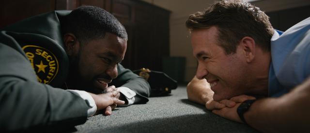 青春|离上映还有3天预售破1219万，21位明星出演，朱一龙新片要爆了！