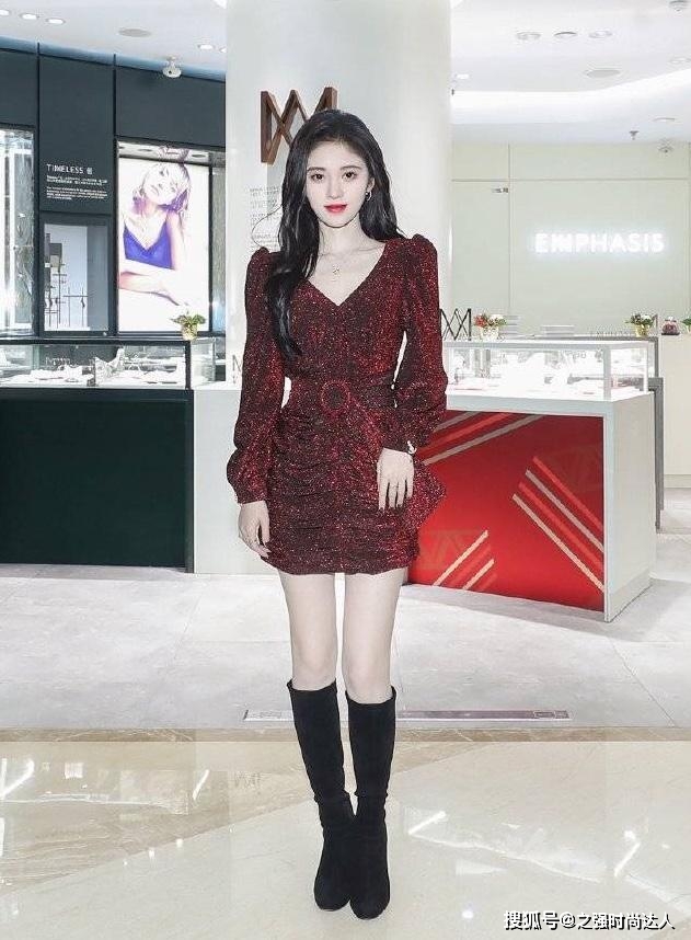 黑色 卫衣的时尚穿搭方法