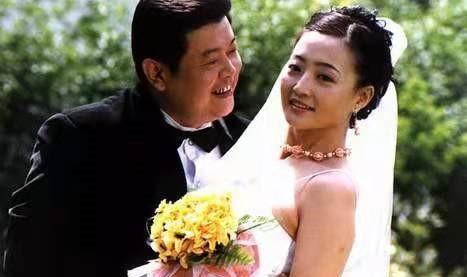 原创傅彪遗孀张秋芳结婚16年为傅彪守寡16年下辈子我还要嫁给你