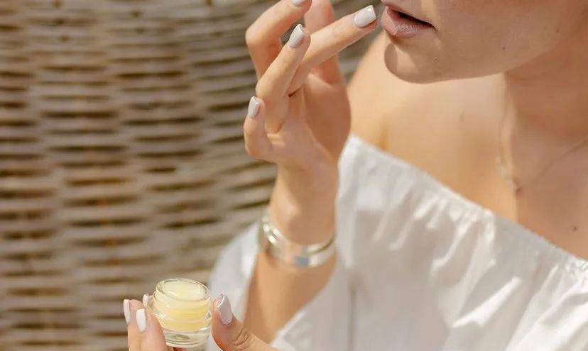 Cate好莱坞女明星们的?状况?今非昔比了？礼服没新款，包包也是一支背N年?？