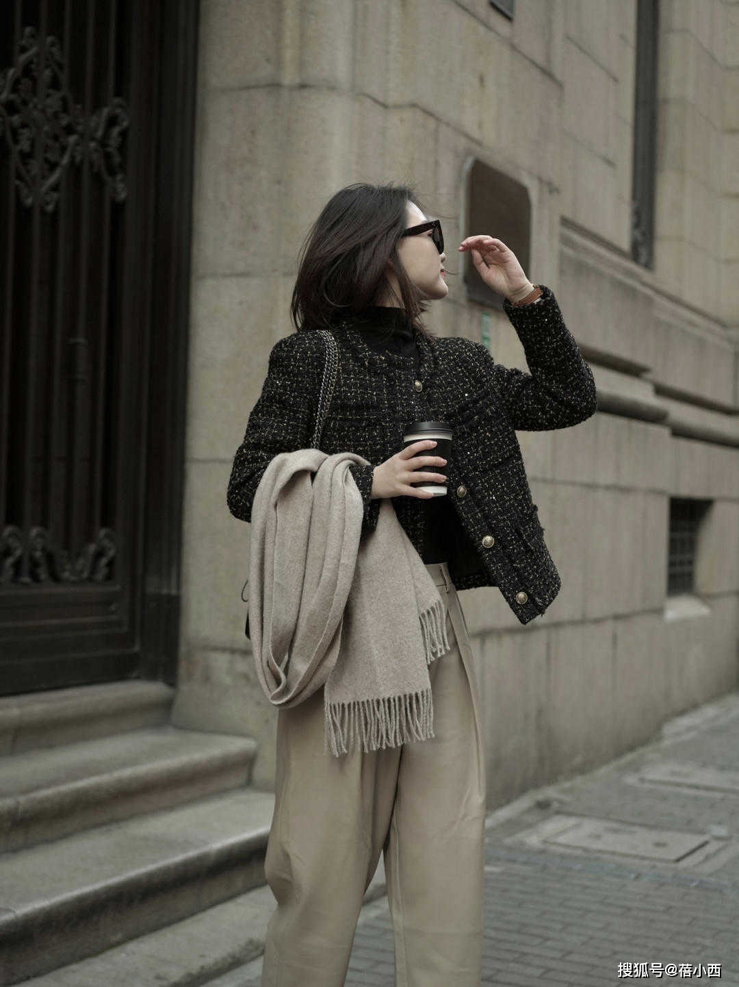 黑色 穿什么都不能没有小香风,优雅时髦有气质,基础款照样好看!