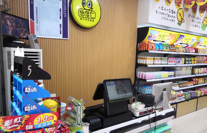 成本|加入怡佳仁零食店品牌的话,需要准备多少成本呢?