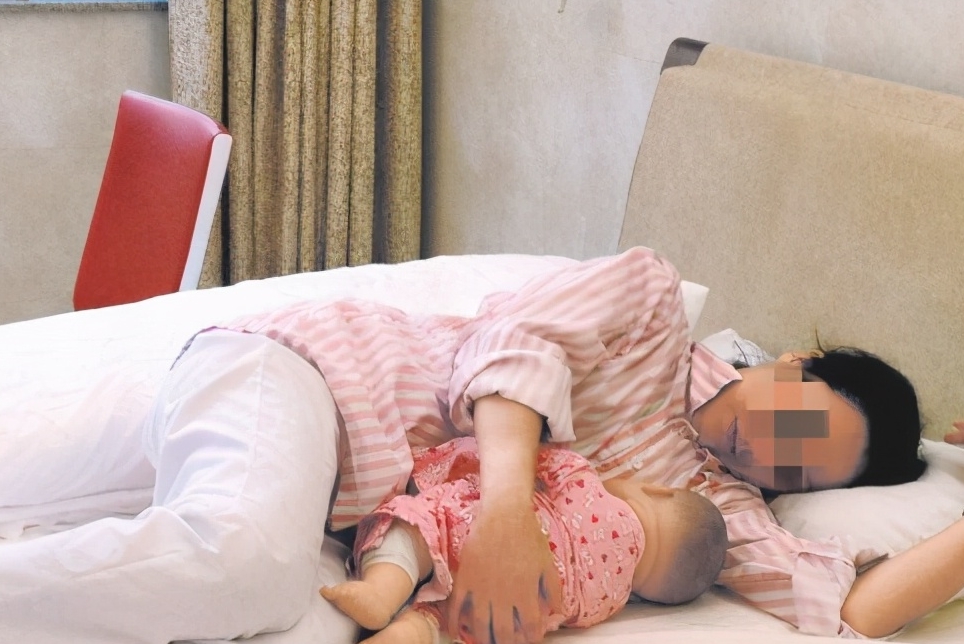 几个月断奶比较好一点 8cf296b1c67f4a42a17a01d494894f31.jpeg