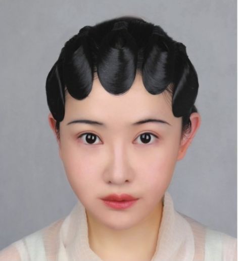 假发月样容仪俏：仿梨园戏曲造型