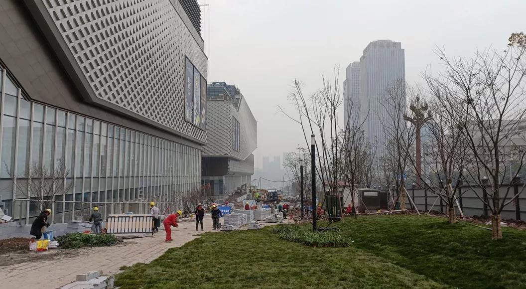 实探开业前的重庆中央公园商圈竟被大v疯狂吐槽无人气零配套