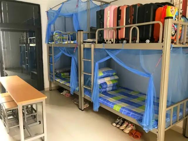 江苏省海安市立发中学举行宿舍室长暨期中前"文明宿舍"颁奖仪式