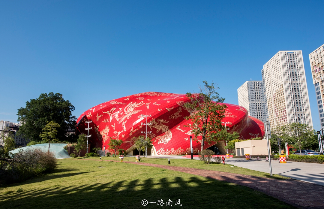 被称为|花都贵为广州限购区，却被称为“大农村”，奇怪的融创剧院引热议