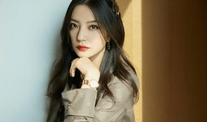 娱乐圈迎来大变天 中纪委评娱乐圈乱象 流量明星 翻篇 了 网络 青少年 名人