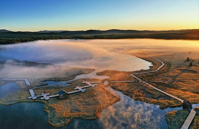 内蒙古有一宝藏湖泊，占地面积13000多亩，远观像极了北斗七星