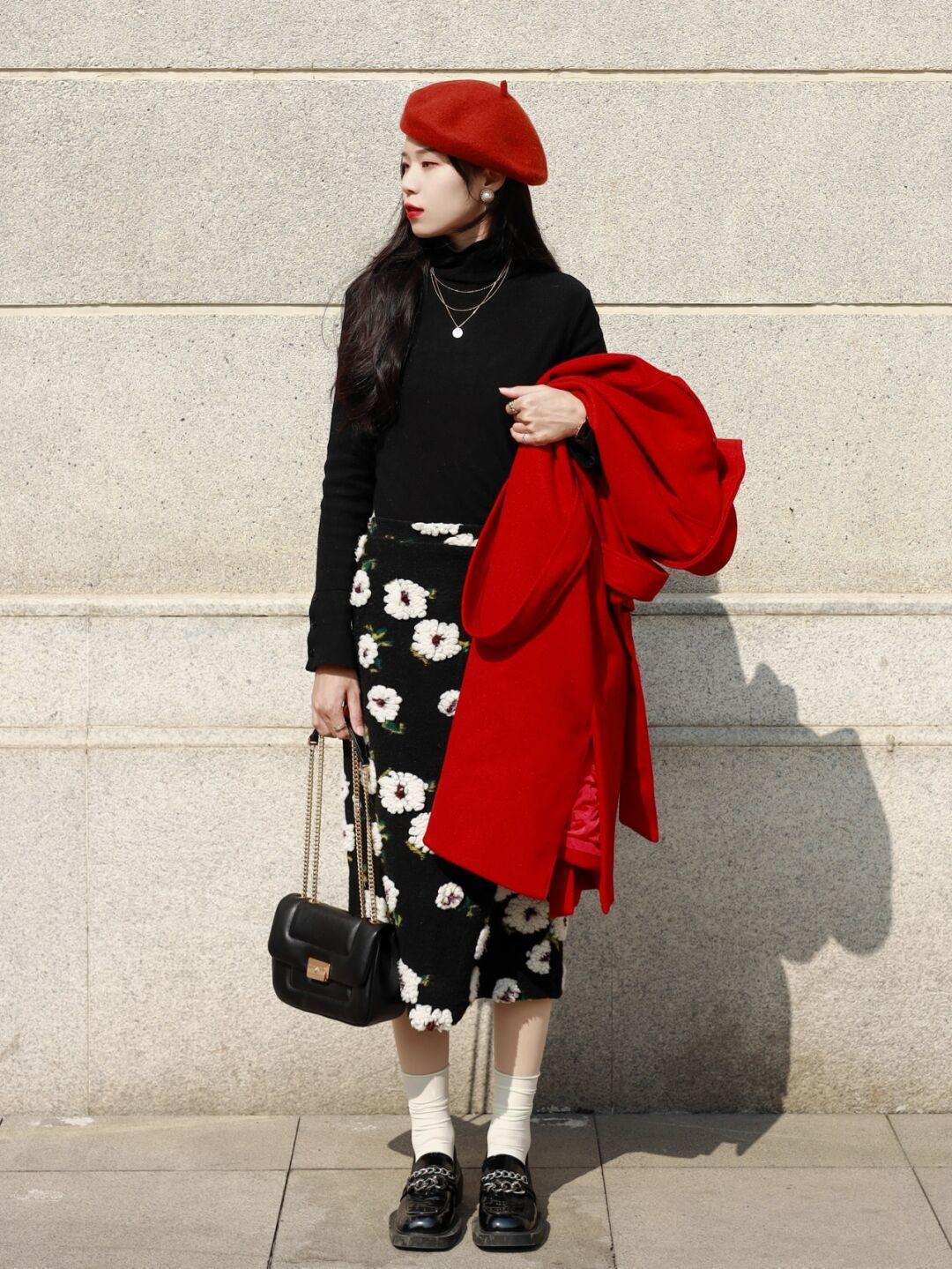 颜色 冬季搭配单品“买精不买多”，衣橱里要备“大衣”，舒适又时髦