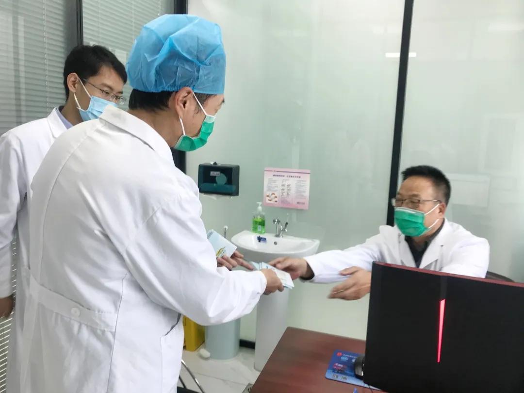 病毒|生命至上 终结艾滋 健康平等