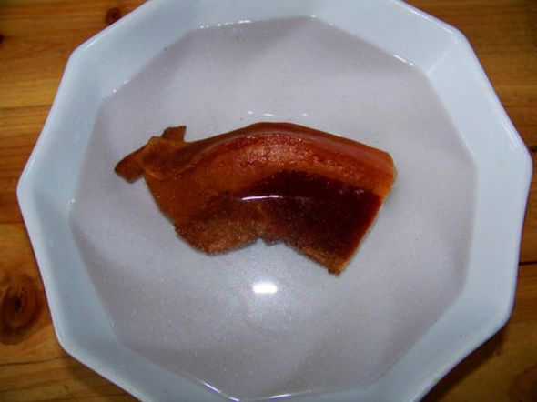 怎样做腊肉好吃皮不硬 c1b5122f610f4d90b5cfd0cf42420a4b.jpeg