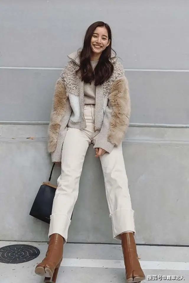 显得 冬天少穿小黑裤！瞧现在的流行“豆腐裤”，时髦特显瘦