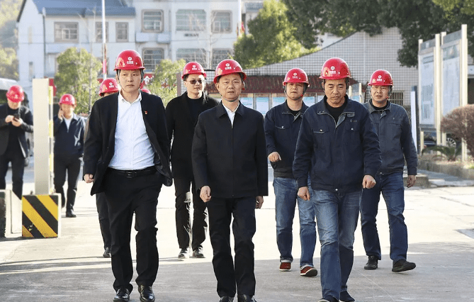 王文华一行先后来到湖南东祥油脂有限公司,中储粮临湘分库,城东粮食