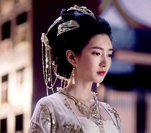 眼睛自带忧郁气质的女星，我只服这4位！不仅长得美，眼神还有故事感