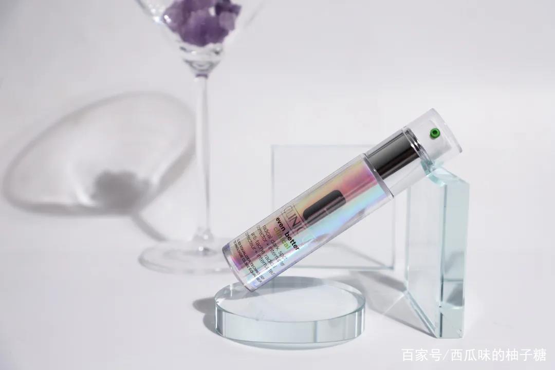 护肤品美白护肤品什么牌子好？十大美白淡斑精华排名按头安利6款！