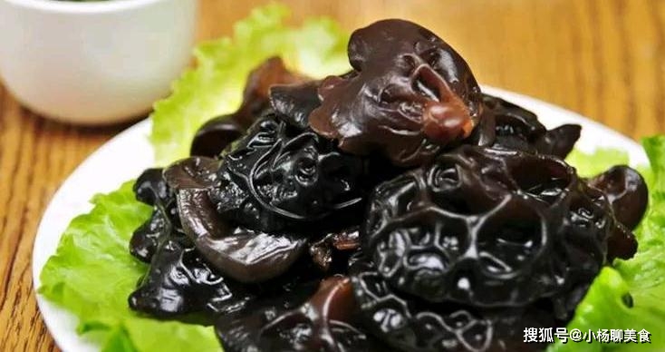 垃圾|黑木耳加一宝同炒，排毒素，清垃圾，眼睛明亮，会更干净！