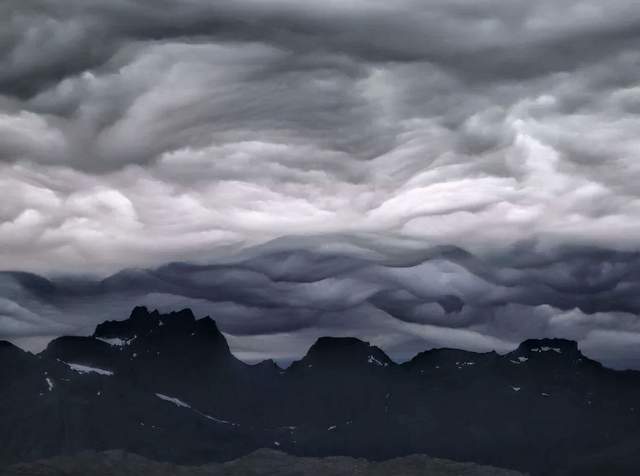 地震_阿慕会_天空