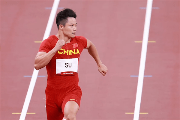 陆林|苏炳添每晚10点多睡起床不用闹钟 网友直呼自律代表：你能做到吗