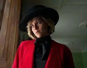 漂亮|《斯宾塞》上映,人间扳手克里斯汀身材诱惑,“维纳斯的酒窝”也太醉人了