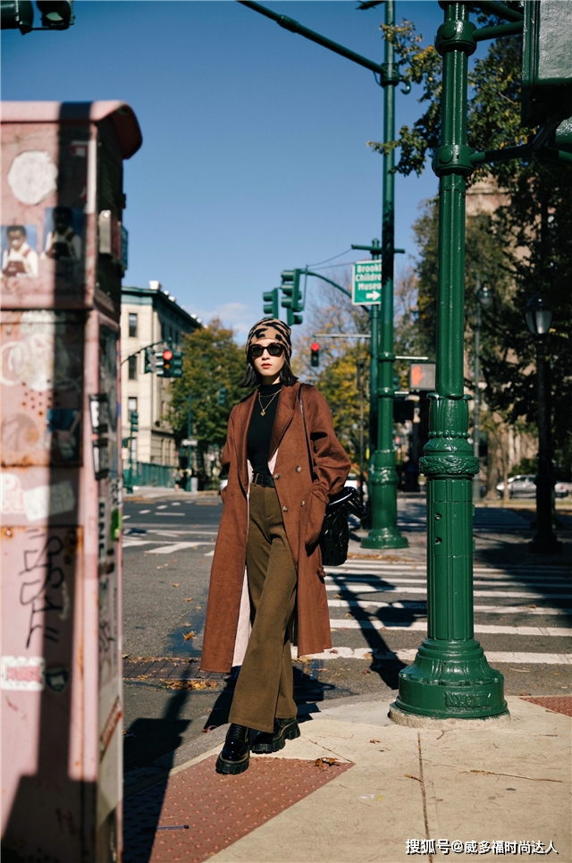 身材 中年女人如何穿衣？不显老不“装嫩”的4个公式，照着用时髦减龄