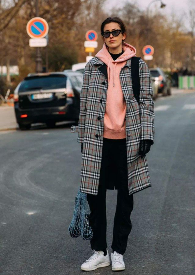 整体 “大衣+高领毛衣”才适合中年女人,5种叠穿方案,时髦整个冬天