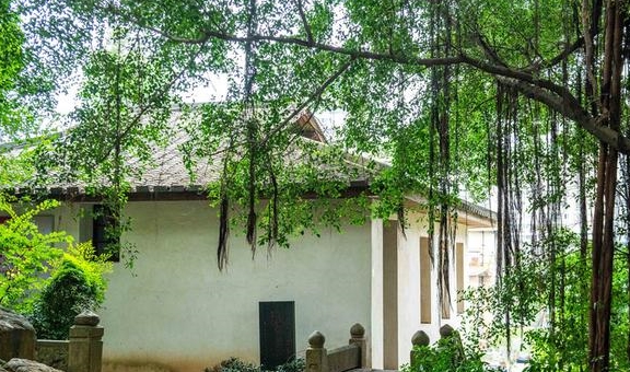 这里是福州最古老的遗址，庭院风景可媲美江南，至今不收门票