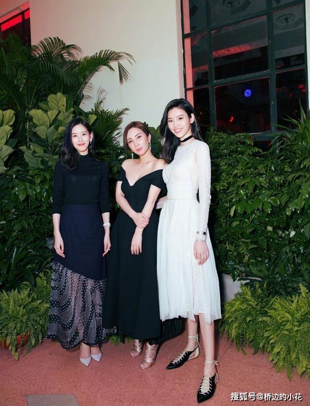 颜色 是不是真豪门贵妇，一眼就能看出来，章泽天与超模气质太不一样